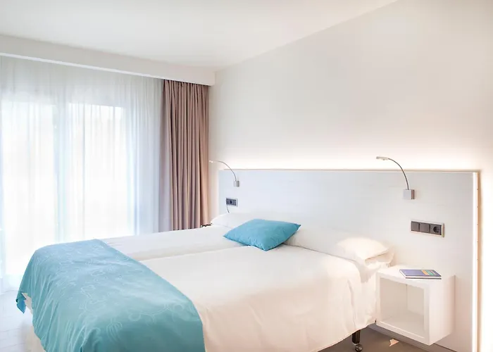 La Terrassa 3*