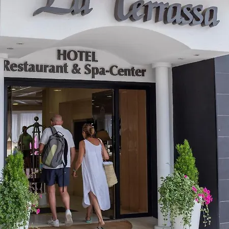 ホテル La Terrassa