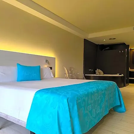La Terrassa 3*