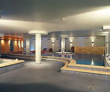 La Terrassa 3*