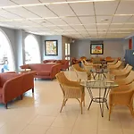 La Terrassa 3*